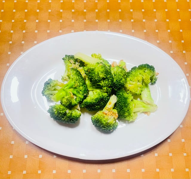 Garlic Broccoli.