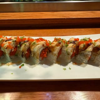 10. Spicy Girl Roll