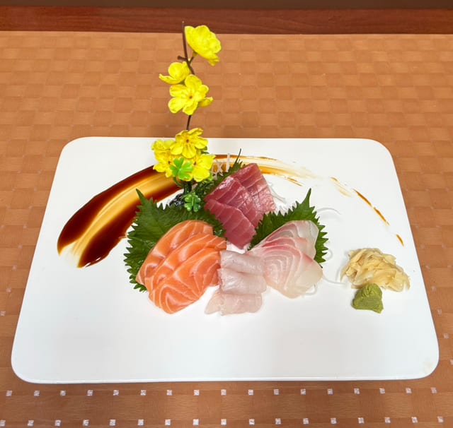 Sashimi Lunch.