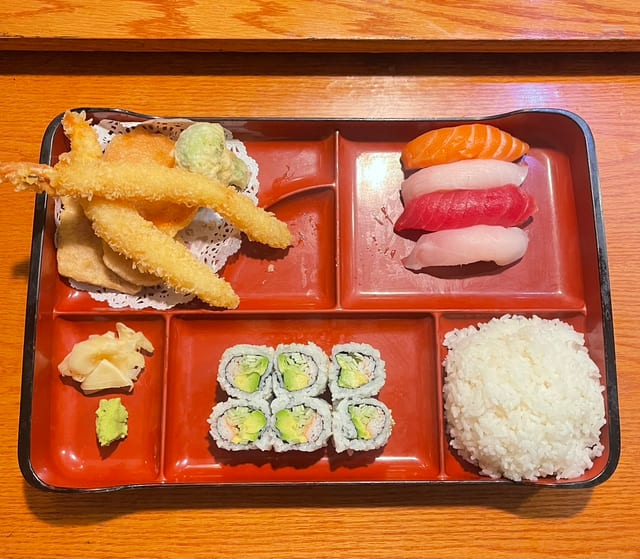 Sushi Dinner Special (4 Pieces).