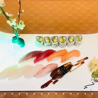 Sushi Deluxe